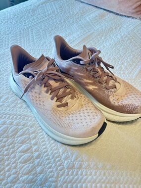 HOKA Mach 6 - Size 9 - Women's Lightweight Running Sneakers - Blush Pink